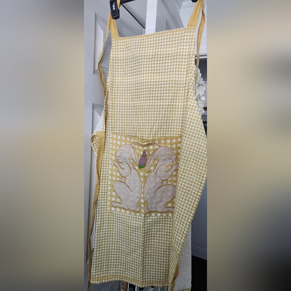 NWT Pier 1 Imports Easter Apron Yellow Plaid Bunny Rabbits